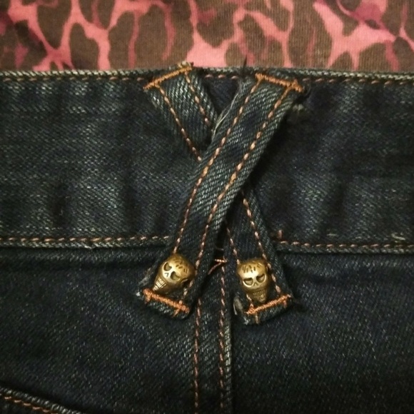 Betsey Johnson Vintage jeans with skull - 2 - Picture 6 of 6